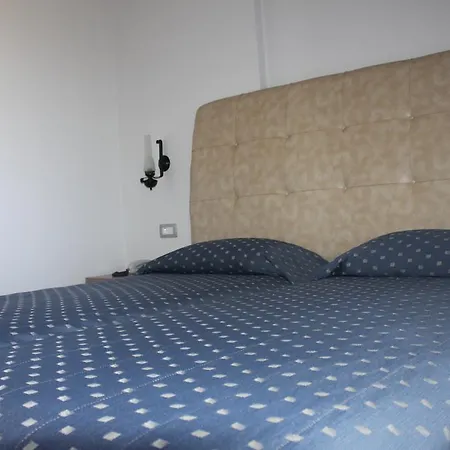 Aparthotel Sunny 3*